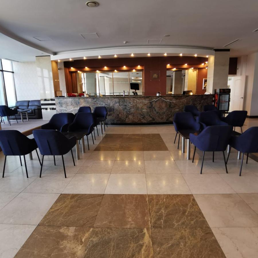 Hotel Zimbru Snagov Tincabesti エクステリア 写真
