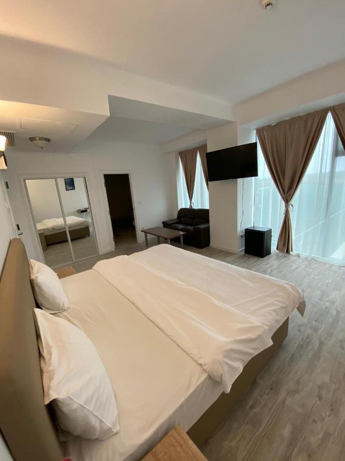 Hotel Zimbru Snagov Tincabesti エクステリア 写真