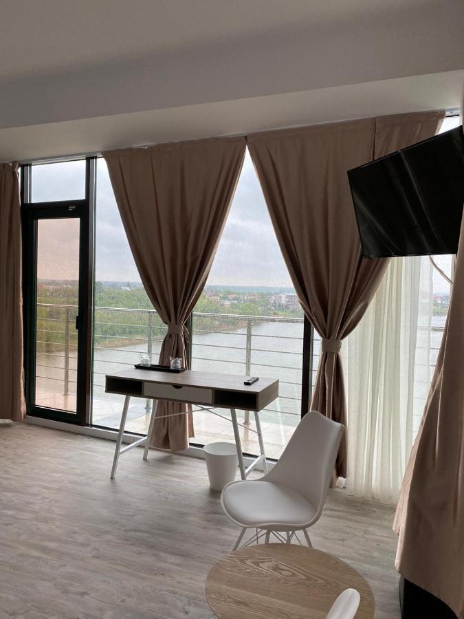 Hotel Zimbru Snagov Tincabesti エクステリア 写真
