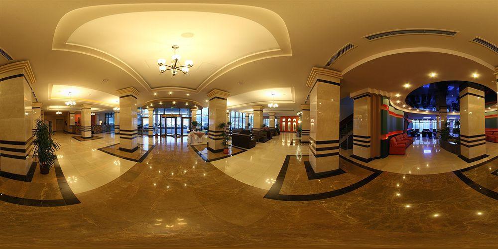 Hotel Zimbru Snagov Tincabesti エクステリア 写真